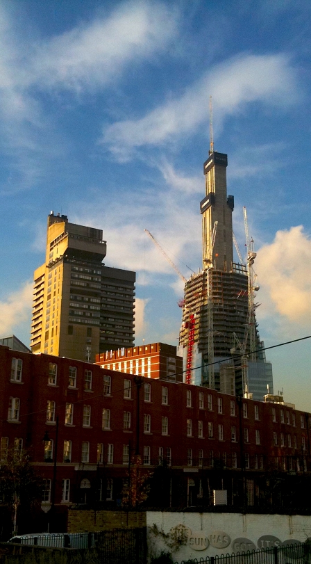 © Robert Rotifer The Shard im Aufbau, chronologisch